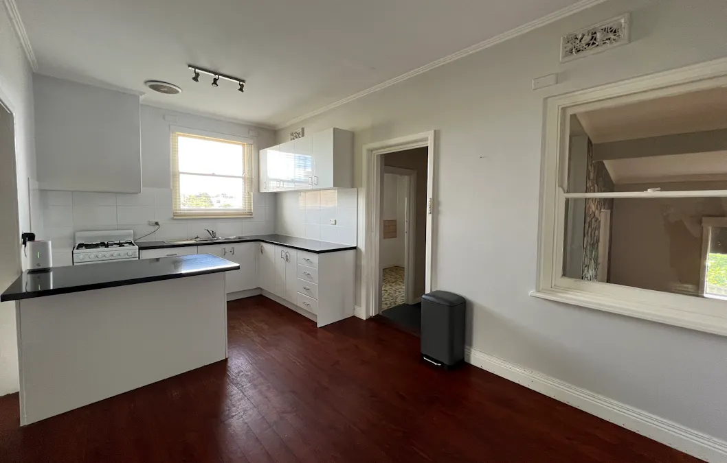 10 Holloway Crescent, Mount Gambier, SA, 5290 - Image 3