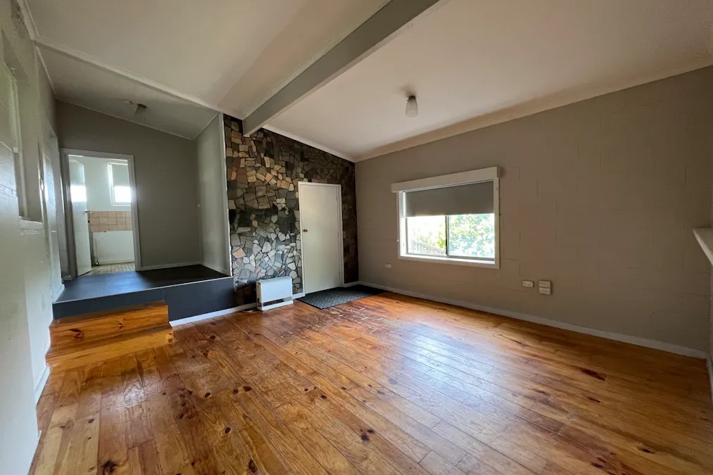 10 Holloway Crescent, Mount Gambier, SA, 5290 - Image 7