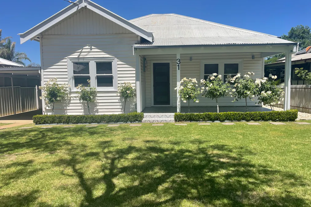 31 Mitchell Street, Parkes, NSW, 2870 - Image 1