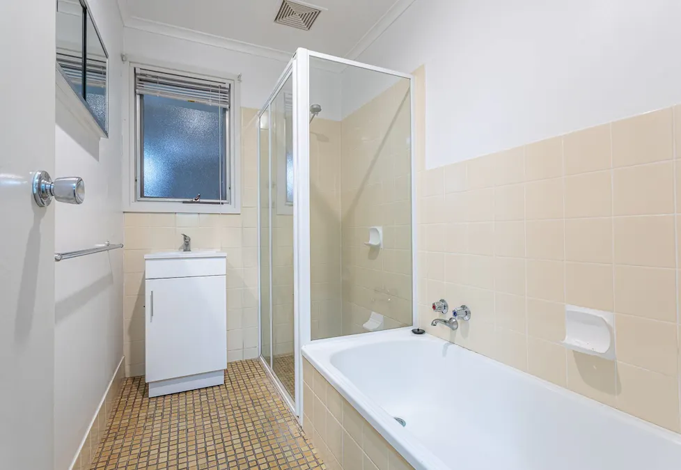 86 Cedar Avenue, Naracoorte, SA, 5271 - Image 5