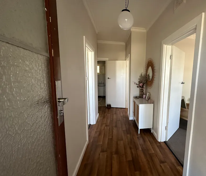 19 Handyside Street, Naracoorte, SA, 5271 - Image 2