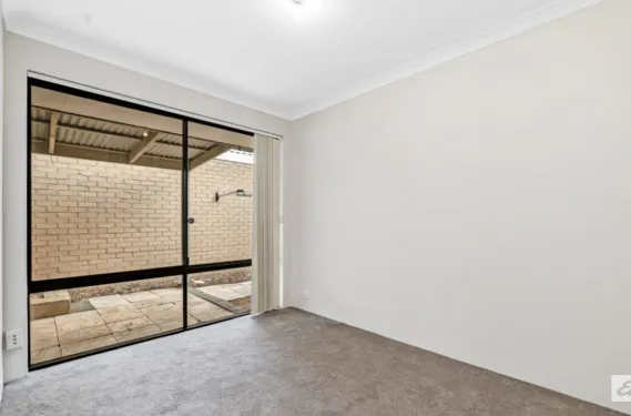 22 Tamarisk Drive, Halls Head, WA, 6210 - Image 11