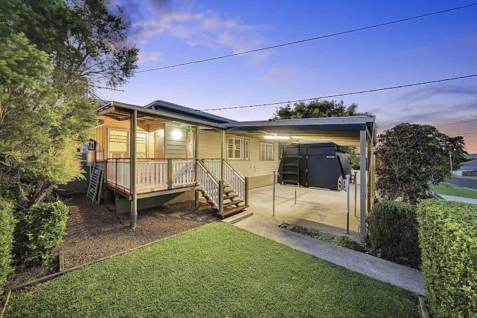 23 Easton Street, Silkstone, QLD, 4304 - Image 1