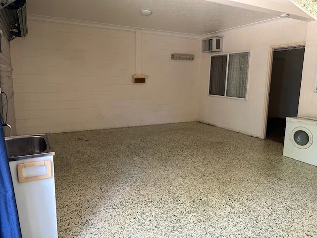 1/9-11 Rollo Street, Gladstone Central, QLD, 4680 - Image 10