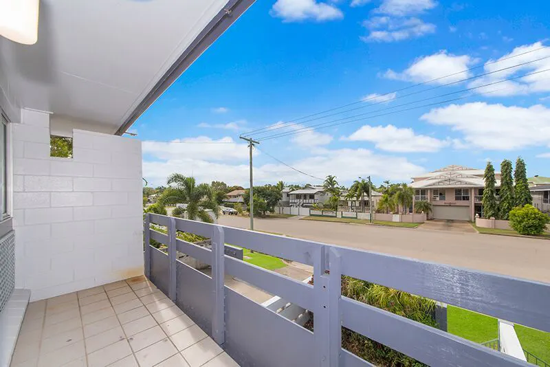 2/70 Cook Street, North Ward, QLD, 4810 - Image 6