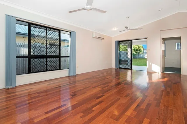 9 Moorhen Court, Douglas, QLD, 4354 - Image 5