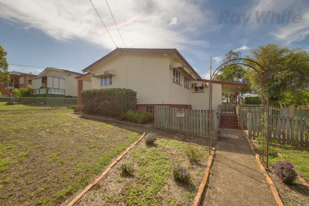 62 Alice Street, Silkstone, QLD, 4304 - Image 15