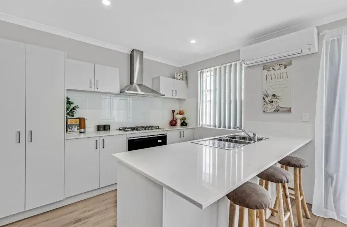 8B Andromeda Road, Australind, WA, 6233