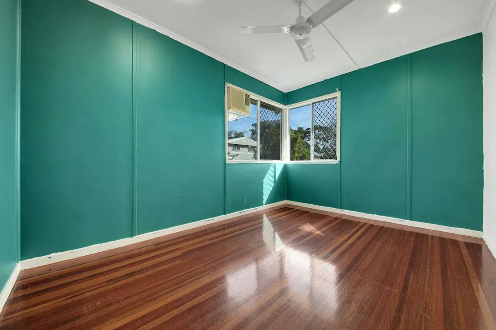 33  Mellefont Street, West Gladstone, QLD, 4680 - Image 5