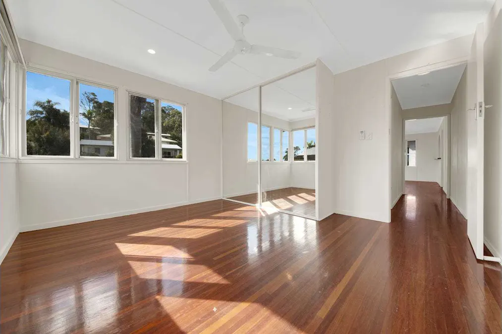 33  Mellefont Street, West Gladstone, QLD, 4680 - Image 6