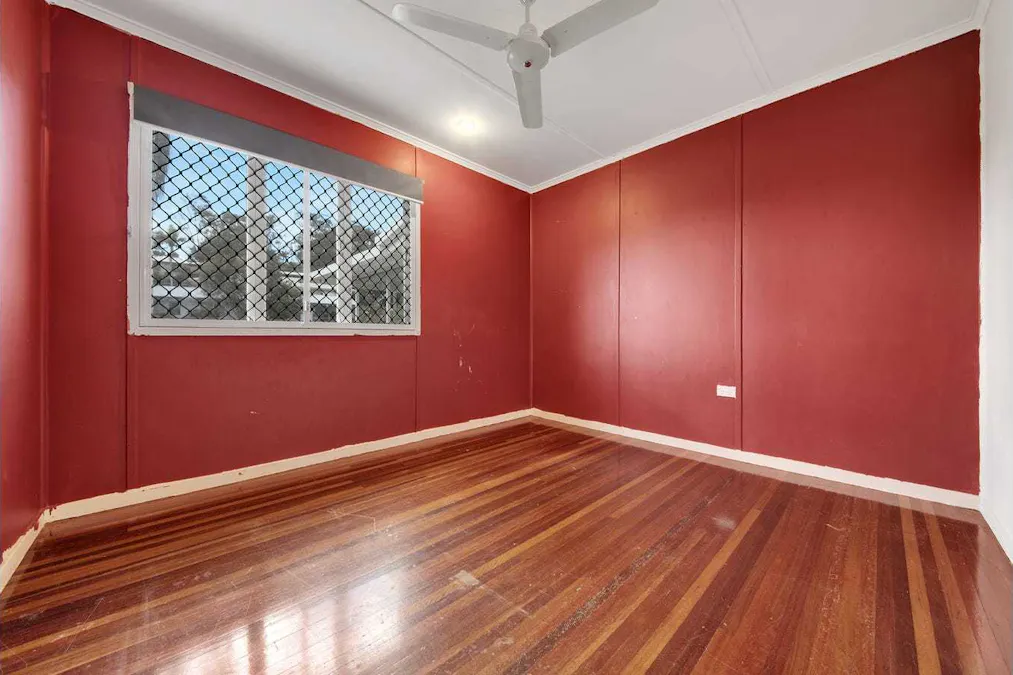 33  Mellefont Street, West Gladstone, QLD, 4680 - Image 7