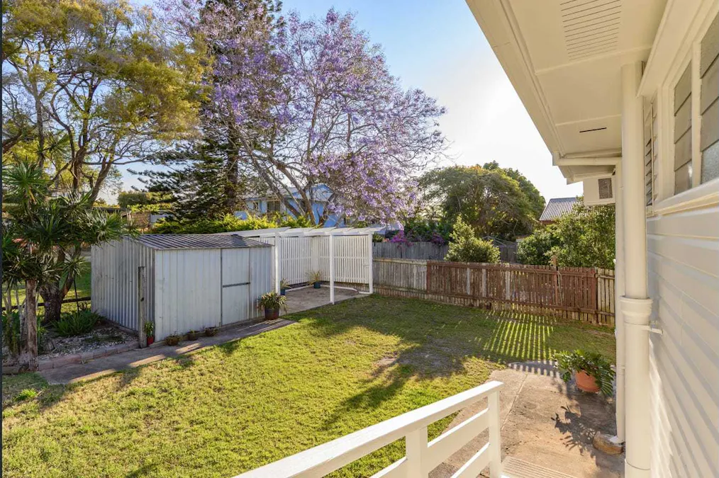 33  Mellefont Street, West Gladstone, QLD, 4680 - Image 10