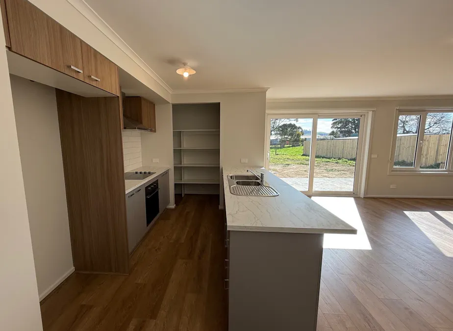 42 Isabella Boulevard, Korumburra, VIC, 3950 - Image 2