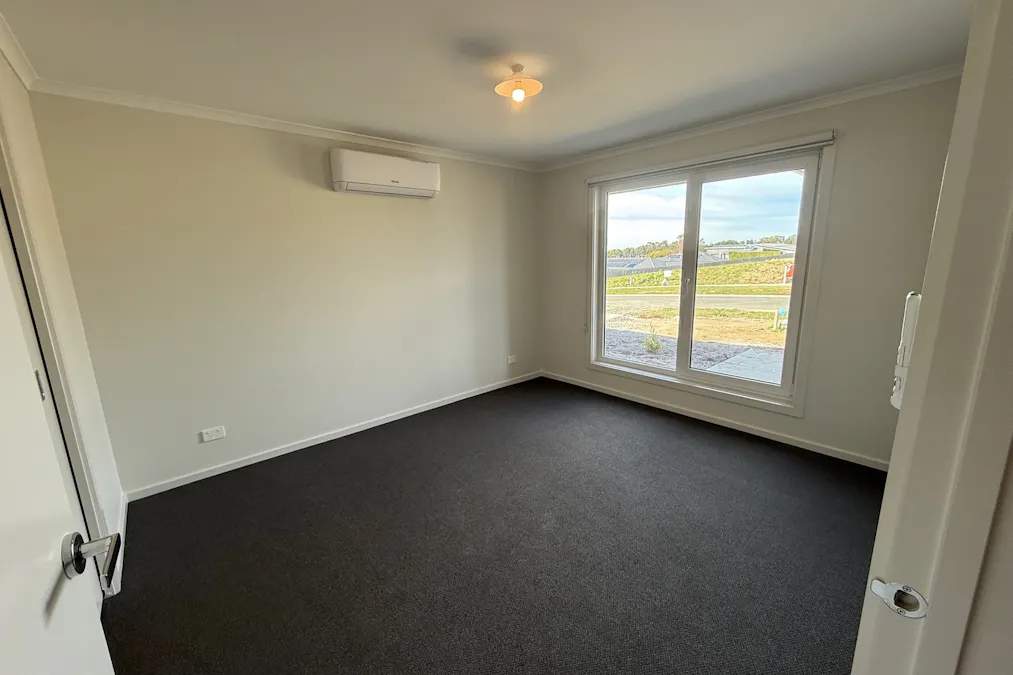 42 Isabella Boulevard, Korumburra, VIC, 3950 - Image 5