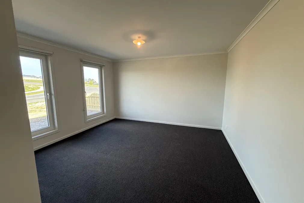 42 Isabella Boulevard, Korumburra, VIC, 3950 - Image 8