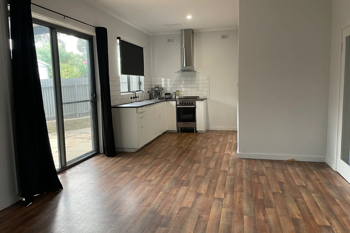 61 Gordon Street — photo 2 of 11