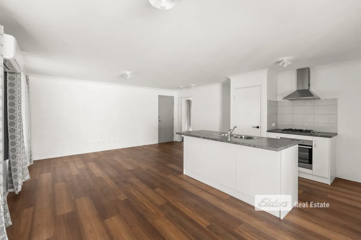 50B Ecclestone Street — photo 3 of 11