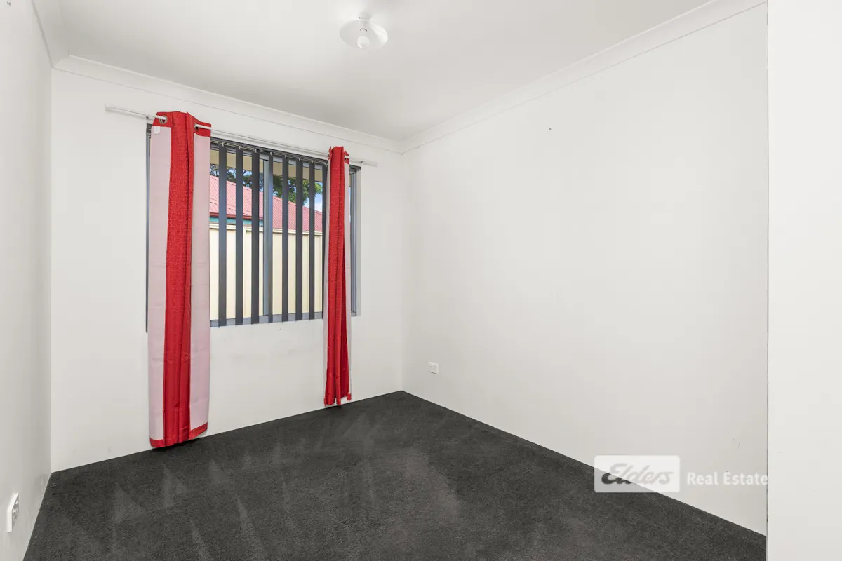 50B Ecclestone Street — photo 7 of 11