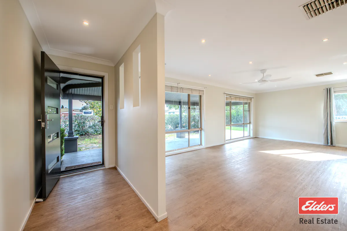 11 Eumung Street — photo 2 of 16