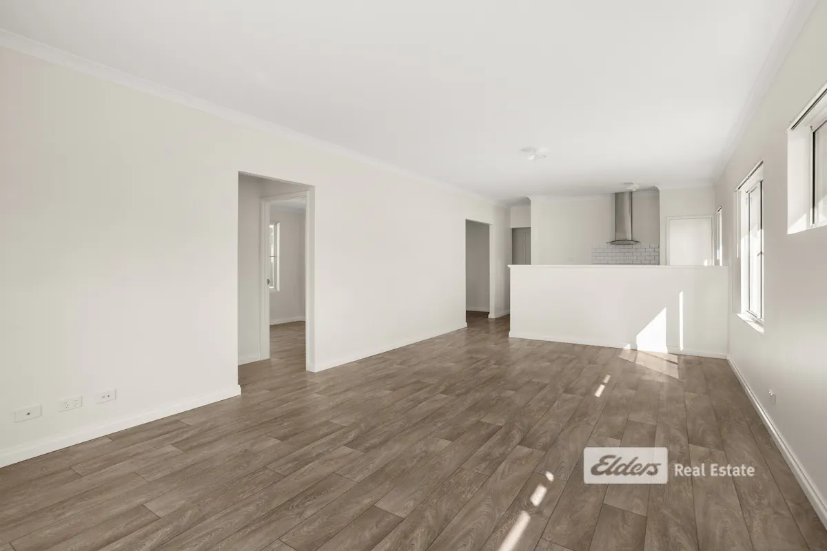 8B Scott Road — photo 4 of 13