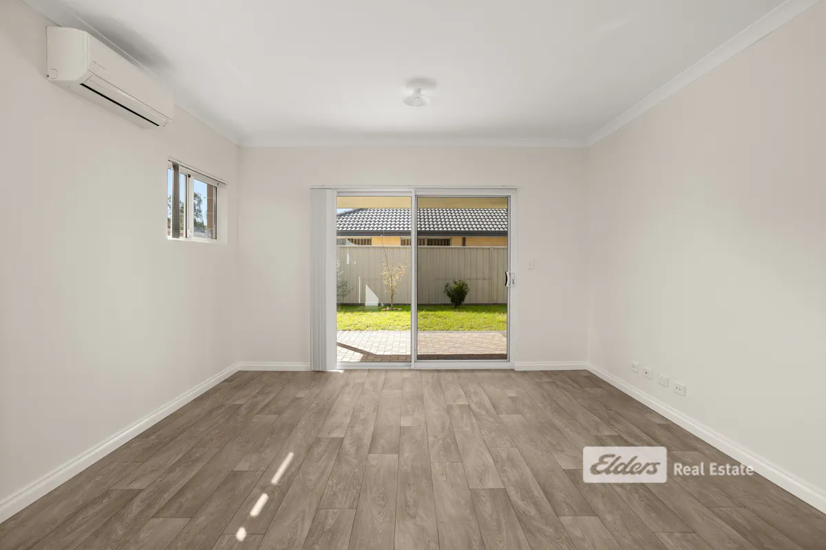 8B Scott Road — photo 6 of 13