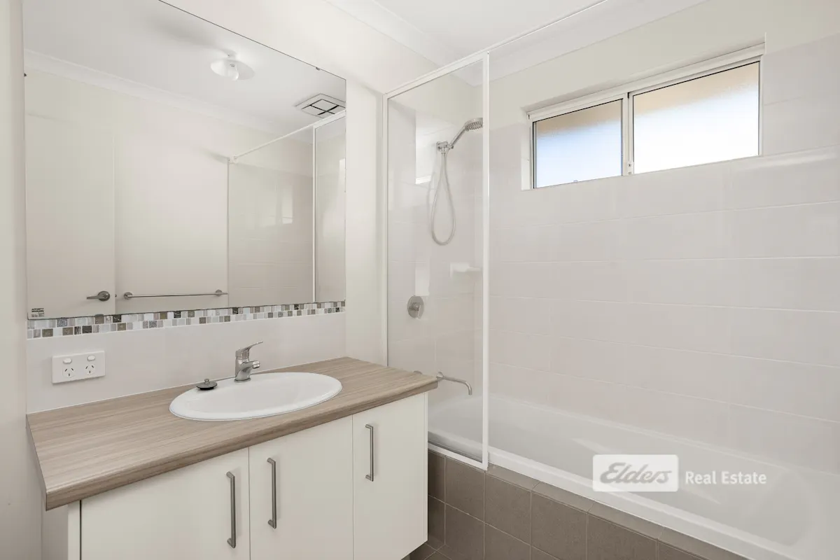 8B Scott Road — photo 10 of 13