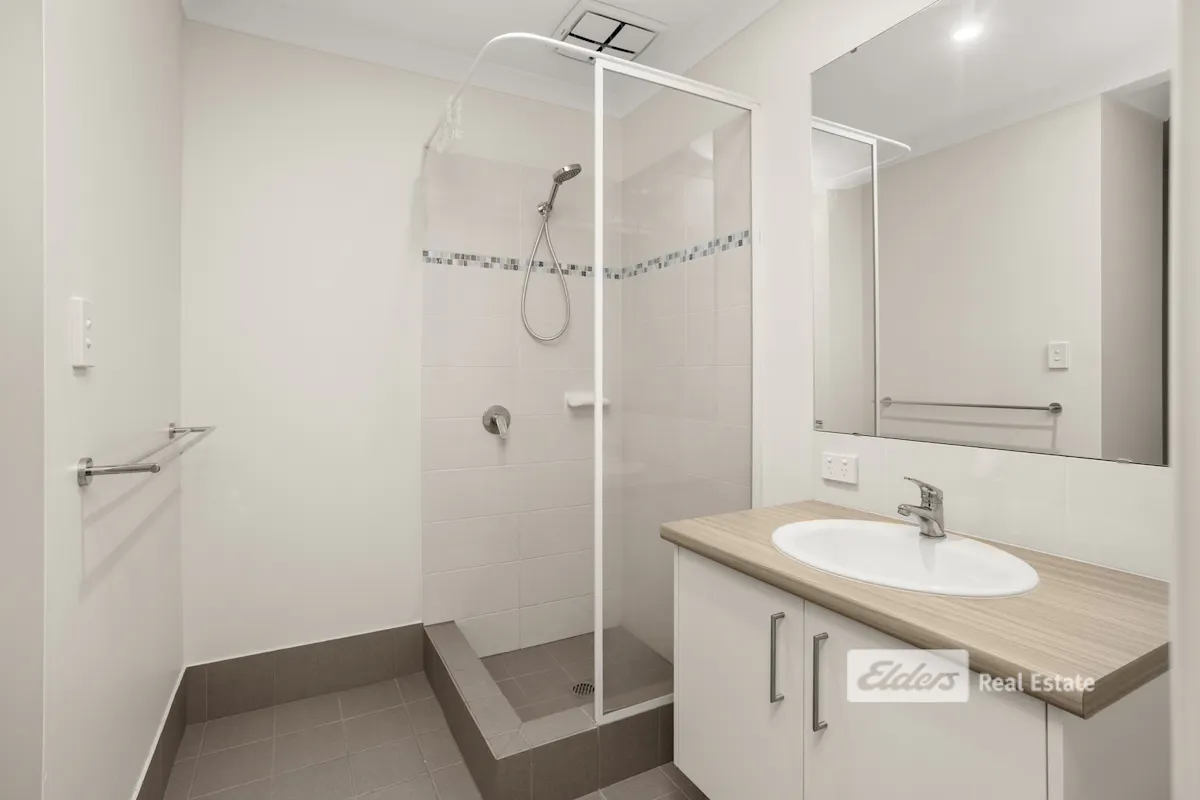 8B Scott Road — photo 11 of 13