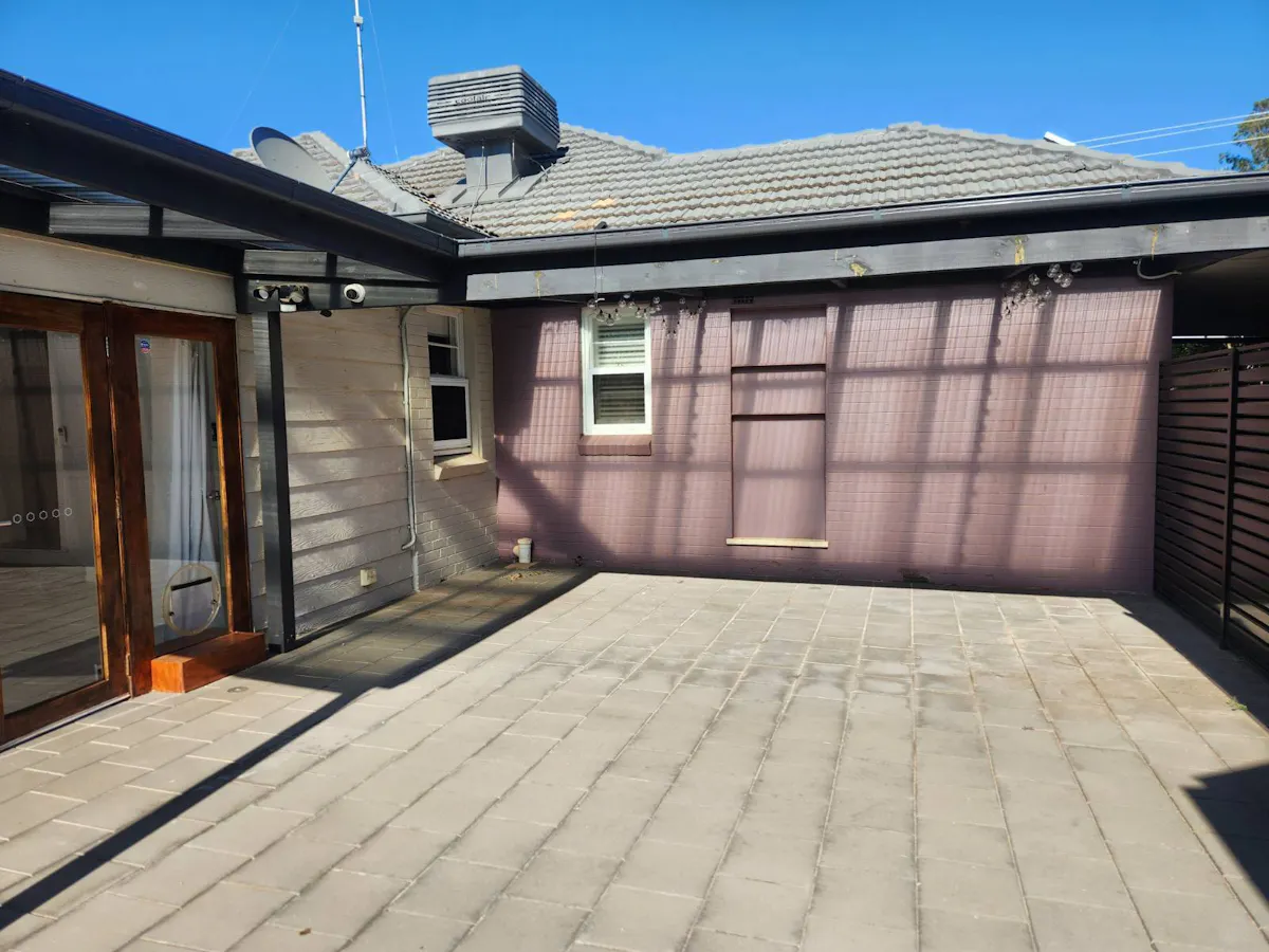 294 Fitzroy Street — photo 7 of 13