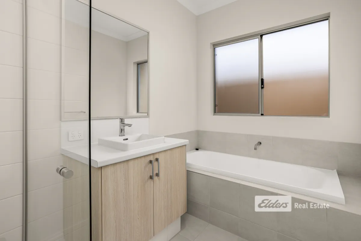 45 Colonna Street — photo 10 of 13