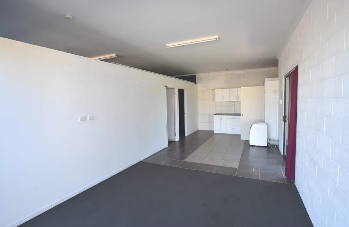 16 Callide Crescent — photo 12 of 12