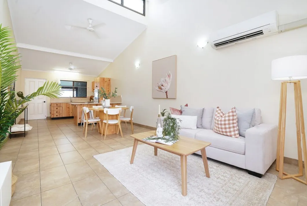 6/33 Ellengowan Drive — photo 3 of 8