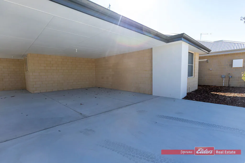 9B/22 Old Pinjarra Road — photo 7 of 21