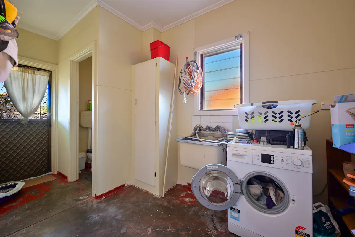48 Brook Street — photo 8 of 10