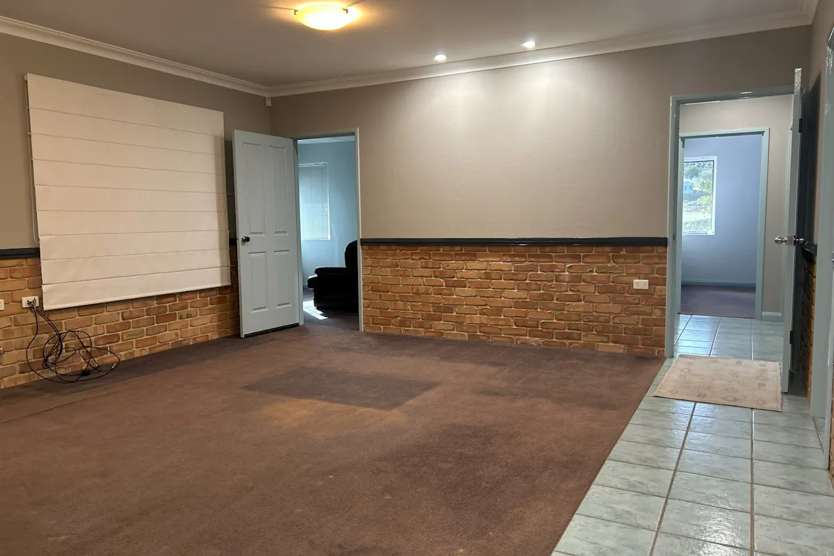 2 Sherry Street — photo 4 of 14