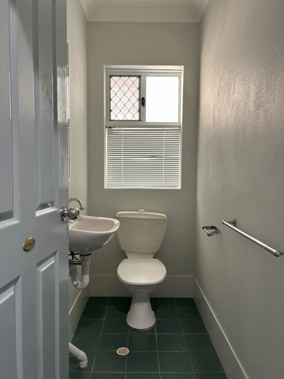 2 Sherry Street — photo 10 of 14