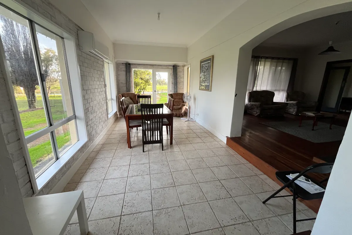 537 Campbell Road — photo 6 of 12