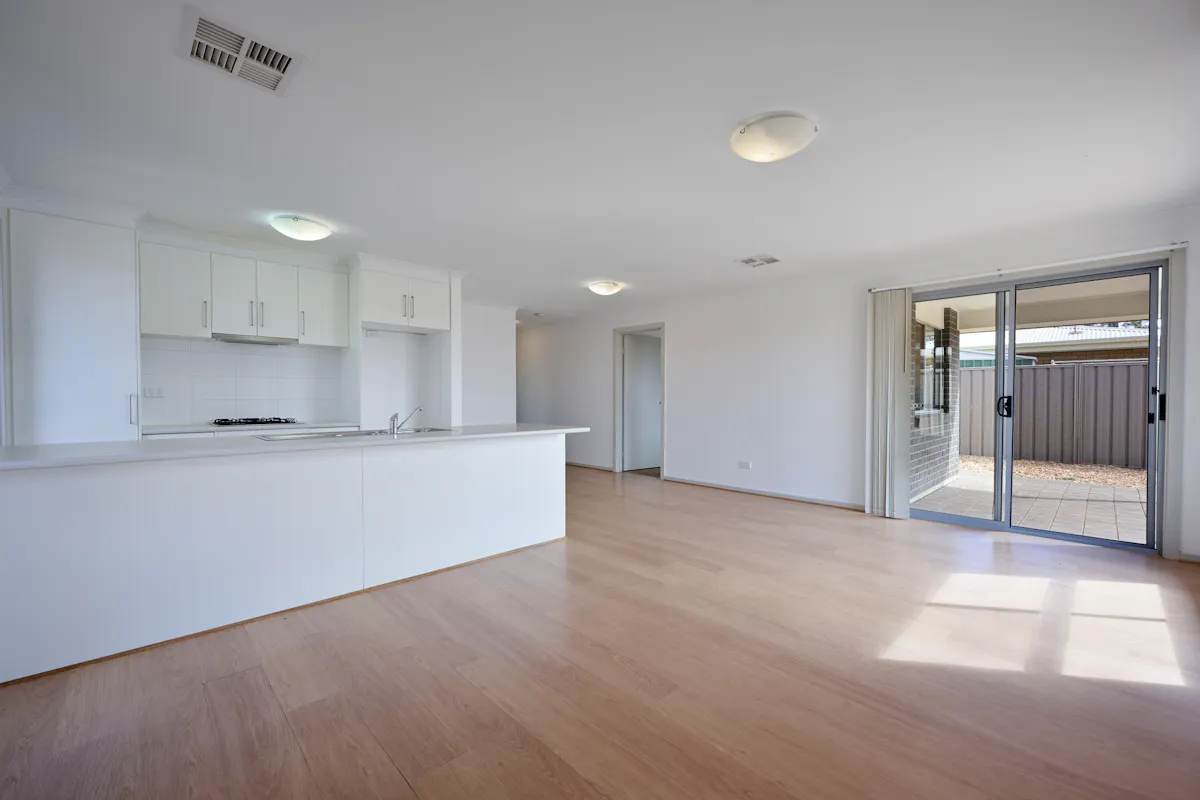 252 Cartledge Avenue — photo 11 of 16