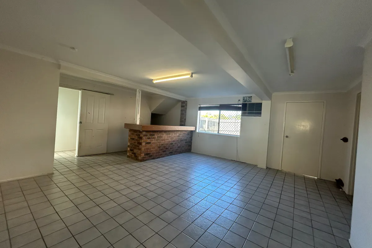 16 Harrier Avenue — photo 2 of 15