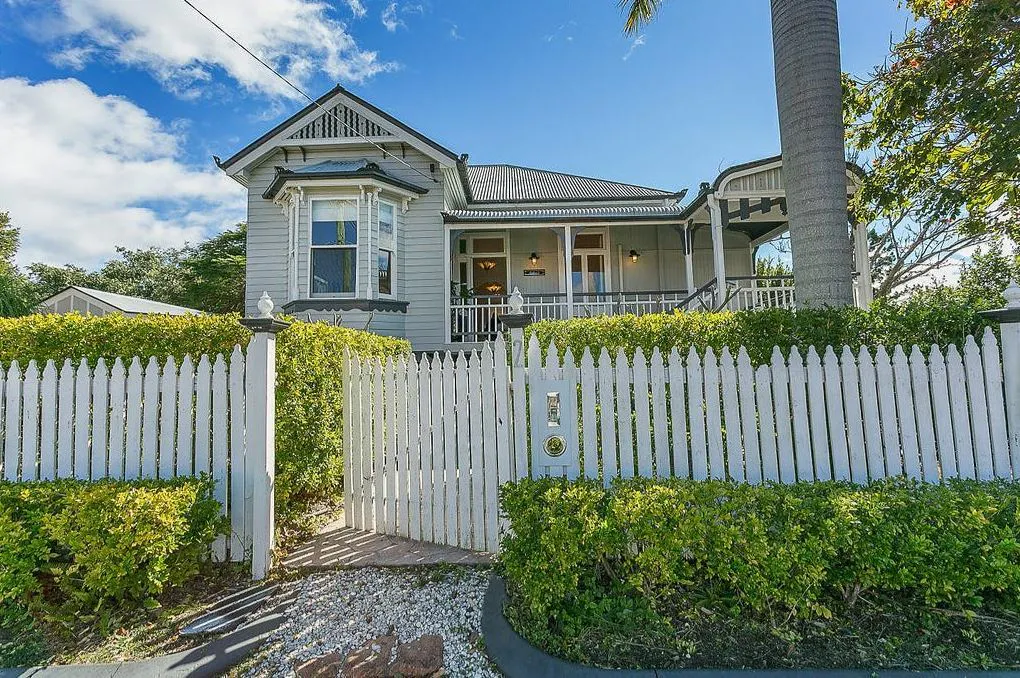 2 Cribb Street — photo 2 of 29