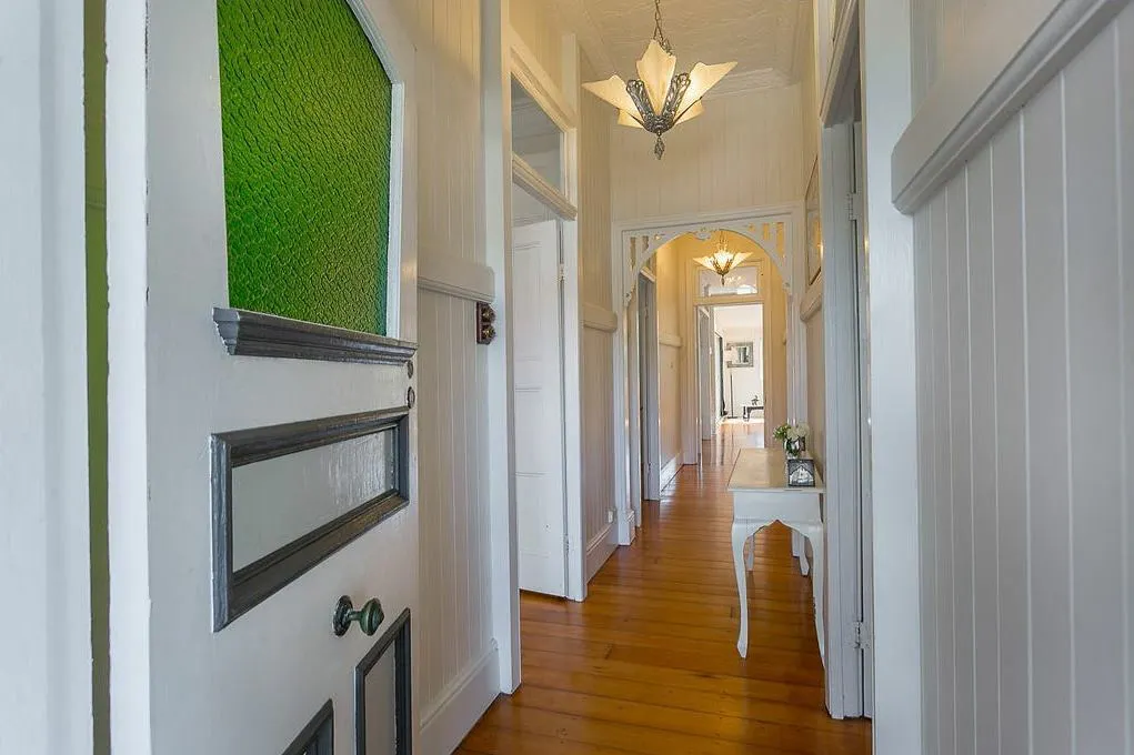 2 Cribb Street — photo 6 of 29