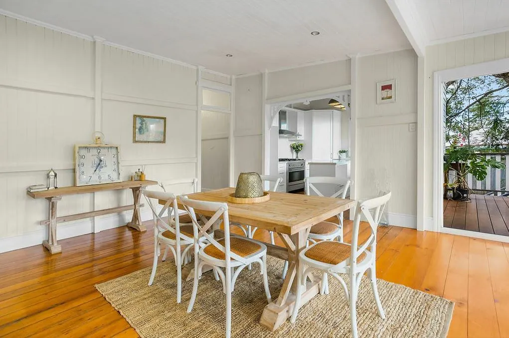 2 Cribb Street — photo 9 of 29
