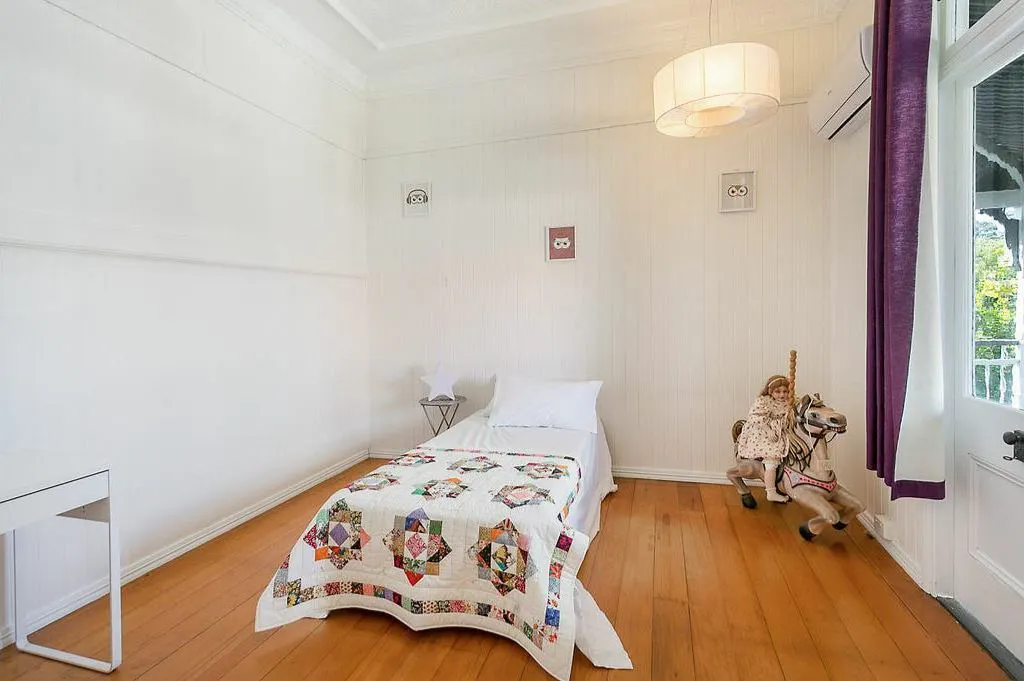 2 Cribb Street — photo 17 of 29