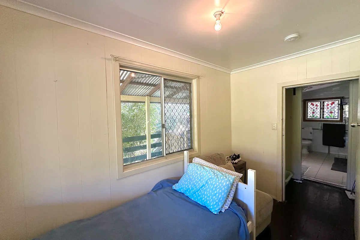 297 Brisbane Valley Highway — photo 8 of 12