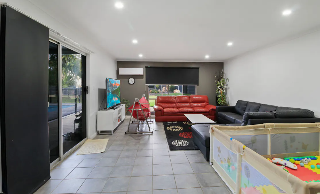 38 Twentyeighth Street, Renmark, SA, 5341 - Image 5