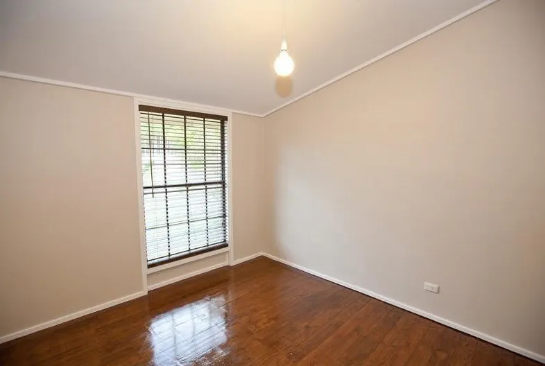 4 Stewart Terrace, Naracoorte, SA, 5271 - Image 2
