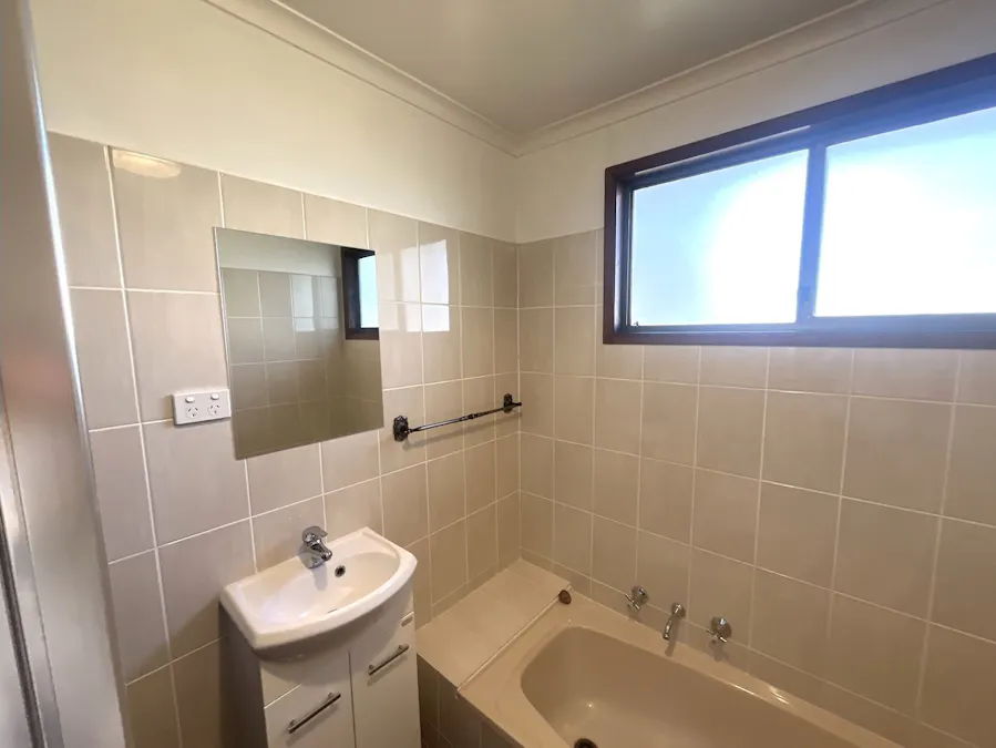189 Gordon Street, Naracoorte, SA, 5271 - Image 9