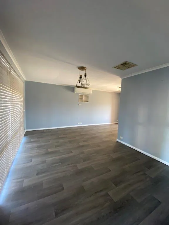 6 Fraser Close — photo 2 of 15