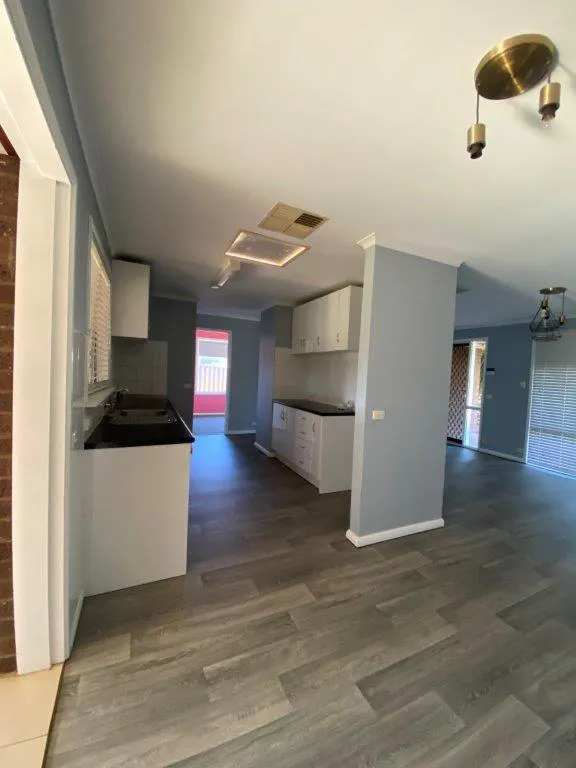 6 Fraser Close — photo 3 of 15