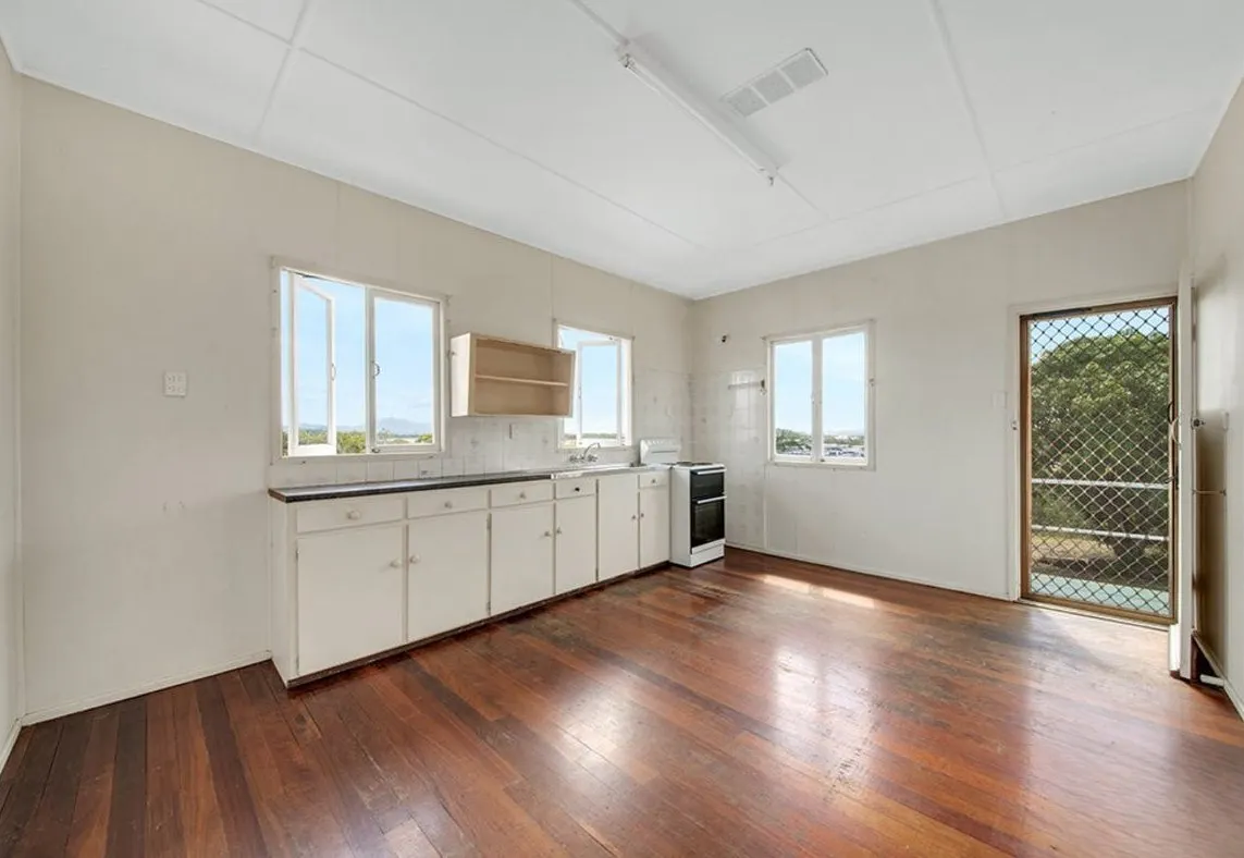 2 Nothling Street — photo 3 of 11