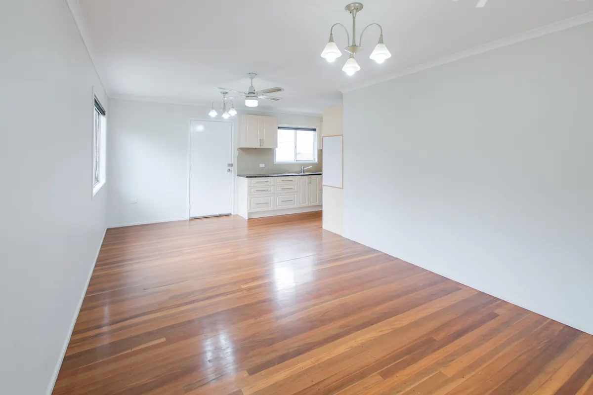 10 McKenzie Street — photo 6 of 20